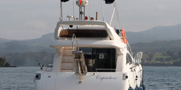 albatrosv Lancha en el Cantábrico